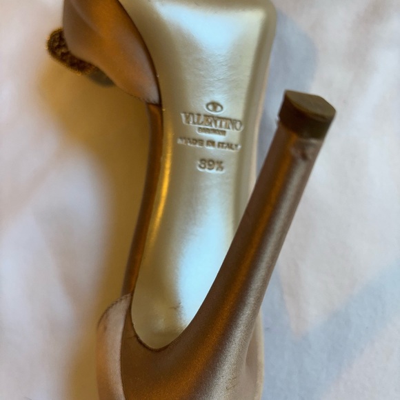 Valentino Garavani Women’s Shoes. Satin-cloth dusty pink. Size 39.5 or 9.5 - Picture 8 of 8